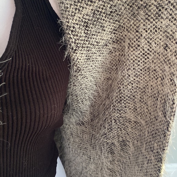 Cream & Dark Navy Open Faced Sweater - Picture 4 of 5